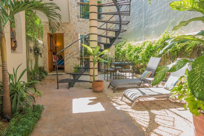 Casa Del Maya Bed & Breakfast