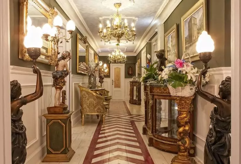 Hostal Boutique Puerta Del Sol