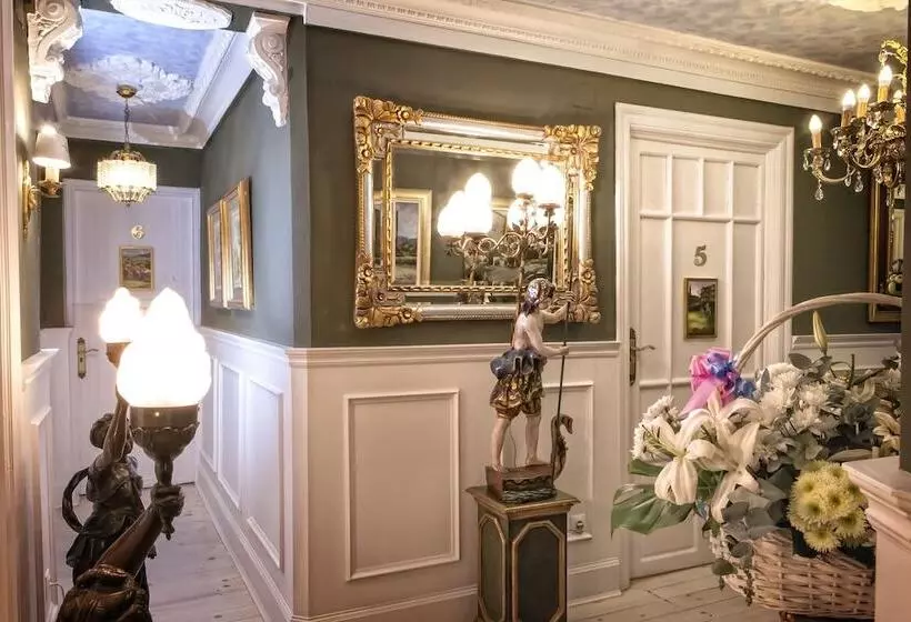 Hostal Boutique Puerta Del Sol