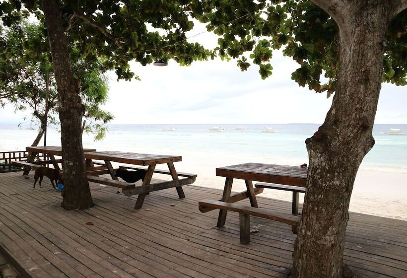 Otel Dubay Panglao Beachfront Resort