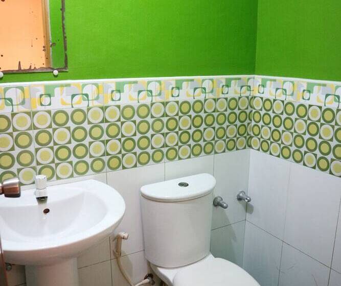 Hotelli Dubay Panglao Beachfront Resort