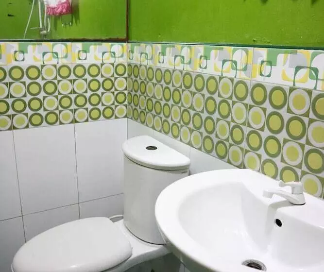 Hotelli Dubay Panglao Beachfront Resort