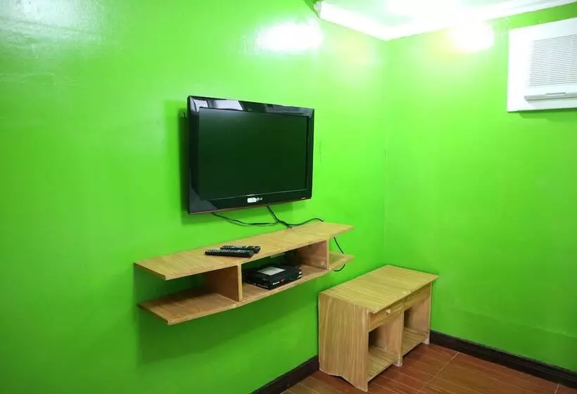 Hotelli Dubay Panglao Beachfront Resort