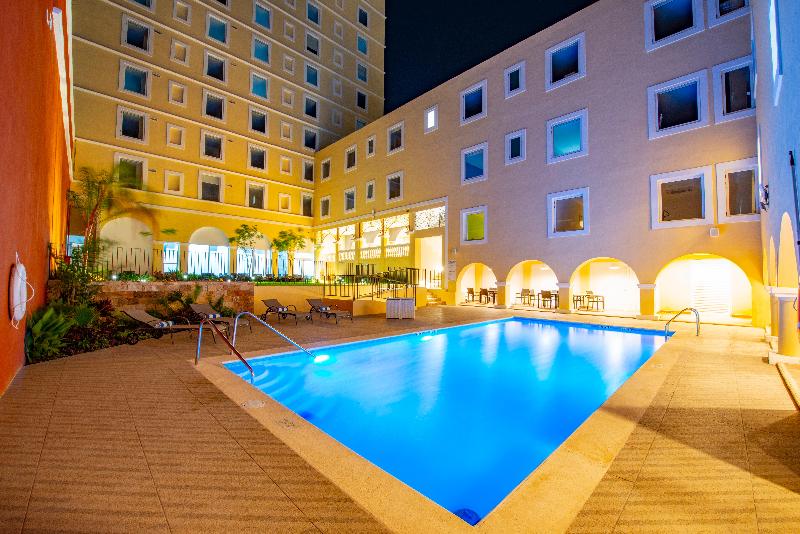 فندق Holiday Inn Express Merida Centro, An Ihg