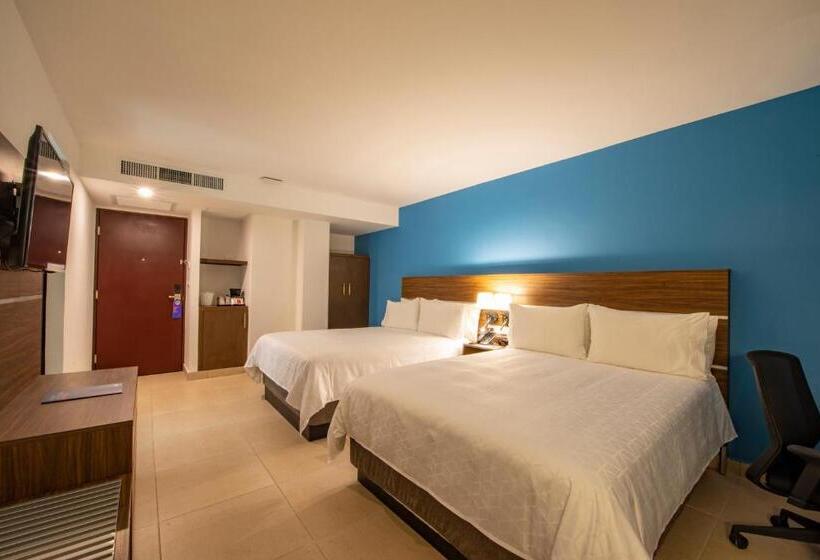 فندق Holiday Inn Express Merida Centro, An Ihg