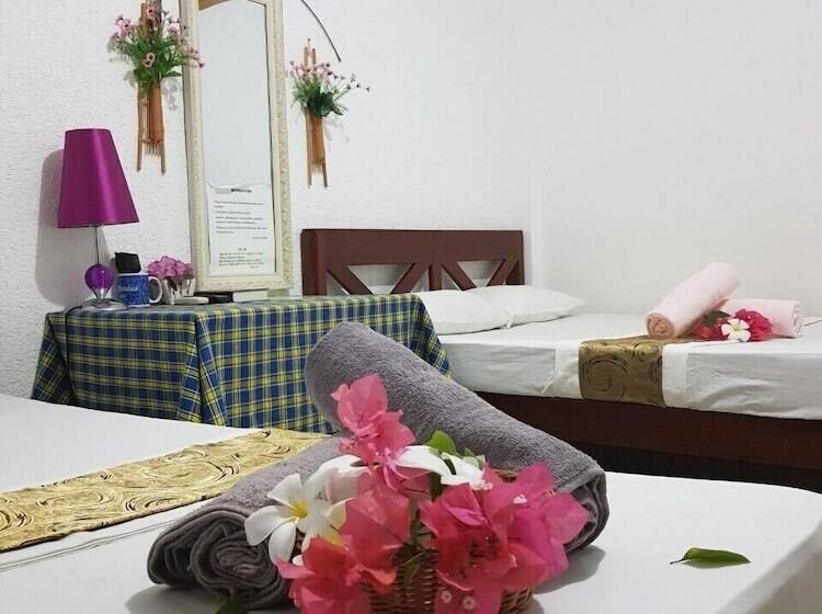 Hotelli Ls Garden Villa