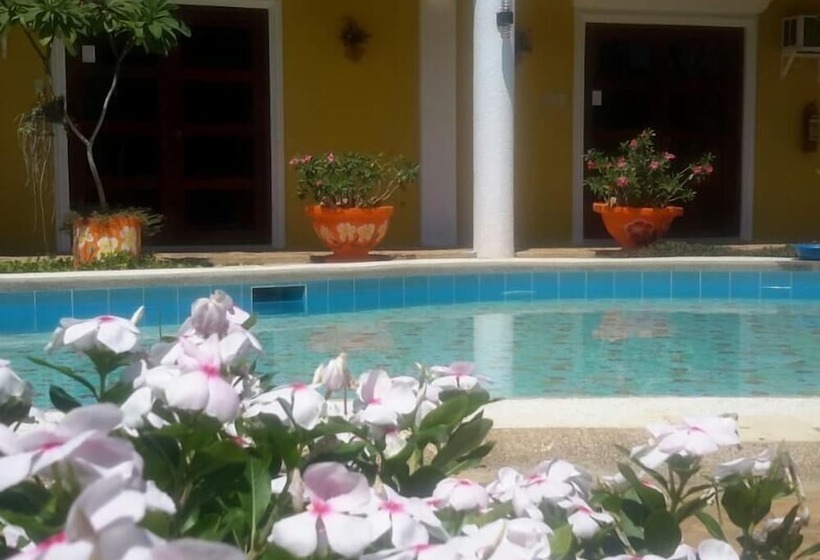 Hotelli Ls Garden Villa