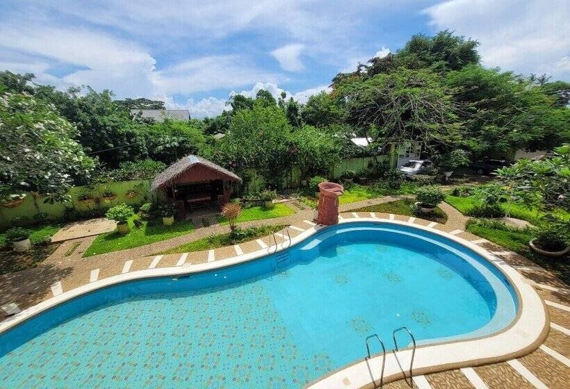 Hotelli Ls Garden Villa