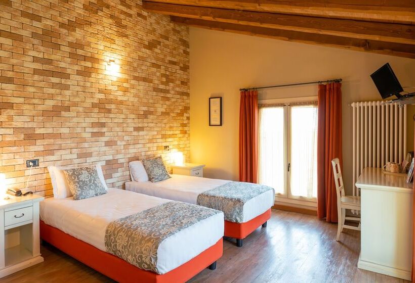 هتل روستایی Agriturismo La Razza