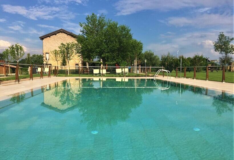 هتل روستایی Agriturismo La Razza