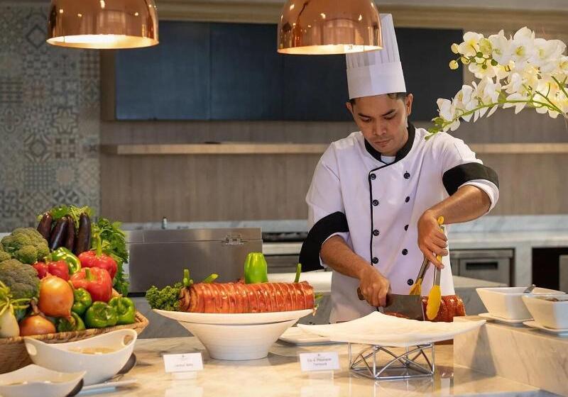 Отель Twin Lakes