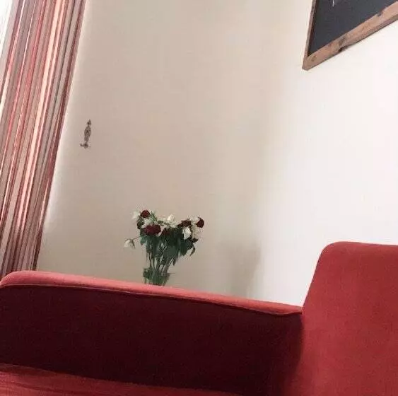 Lincoln House   Hostel