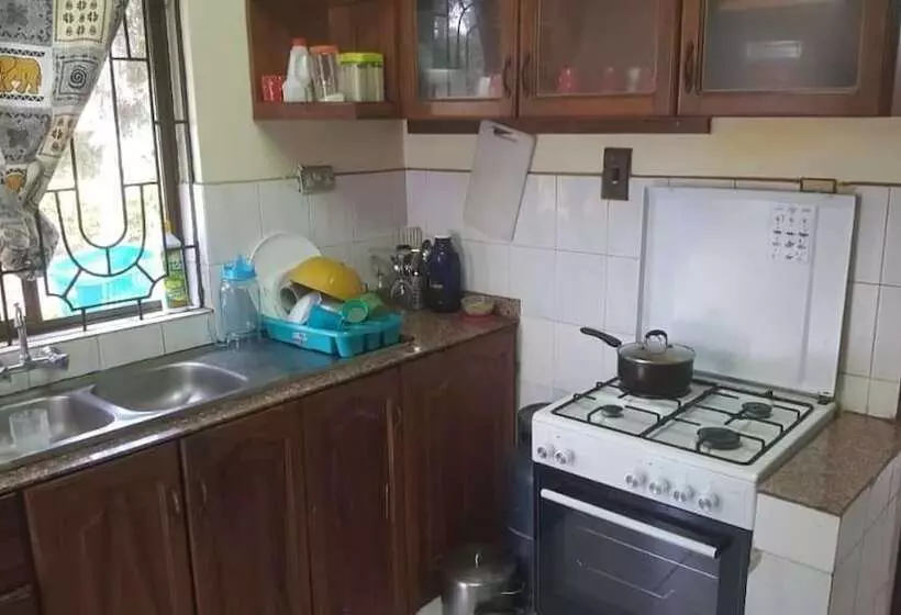 Lincoln House   Hostel