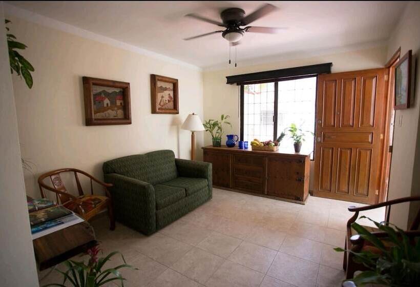 پانسیون Cancuba