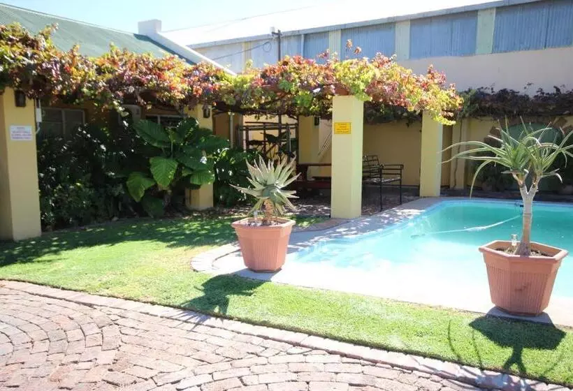 Majatalo Donkin Country House