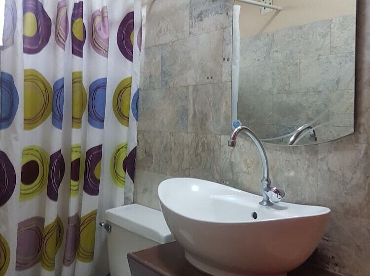 Pensione Tsc Suites By Eastland Residences