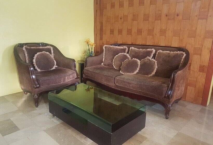 Pensione Tsc Suites By Eastland Residences