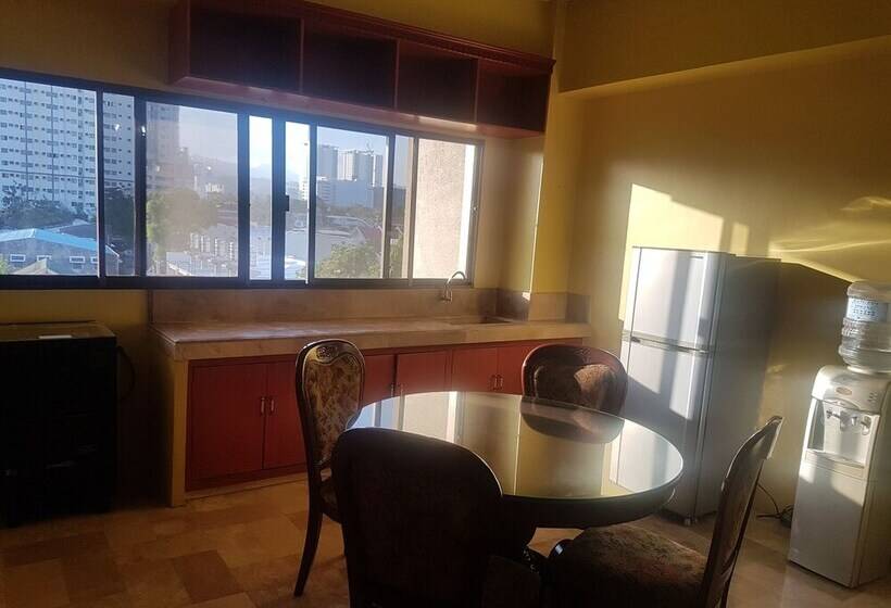 Pensione Tsc Suites By Eastland Residences