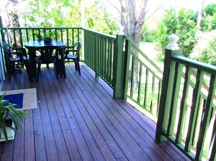 پانسیون Villa Panorama Cove Rock