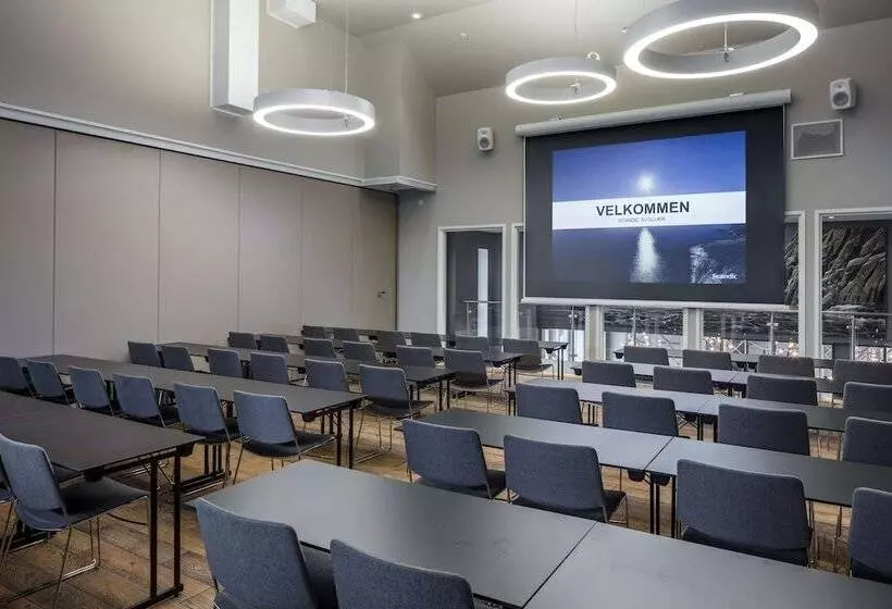 酒店 Scandic Svolvær