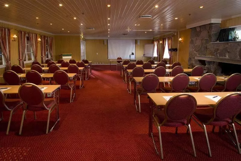 酒店 Scandic Svolvær