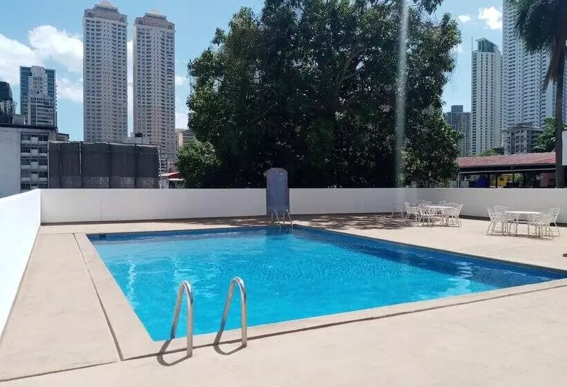 酒店 Tower House Suites