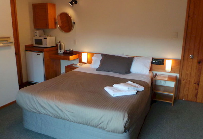 Papakura Motor Lodge & Motel