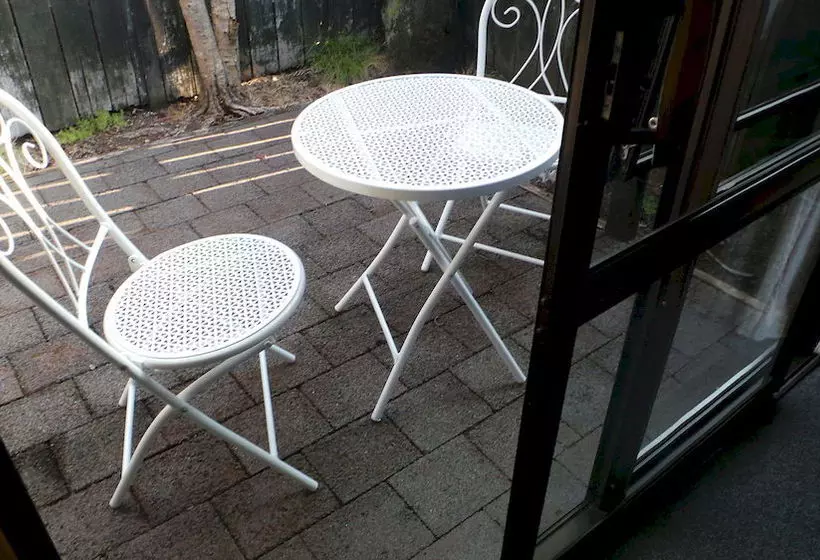 Papakura Motor Lodge & Motel