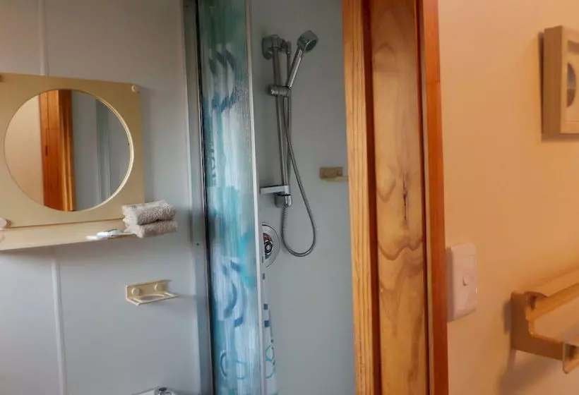 Papakura Motor Lodge & Motel