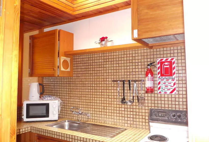 Papakura Motor Lodge & Motel