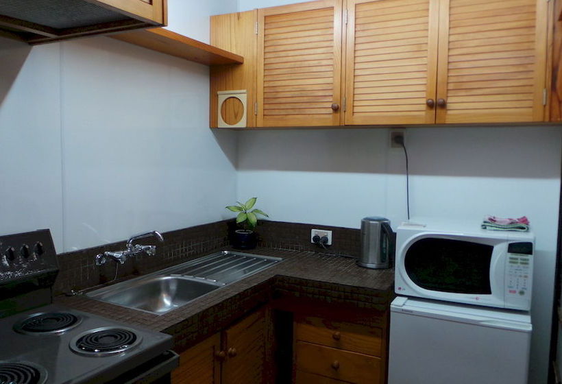 Papakura Motor Lodge & Motel