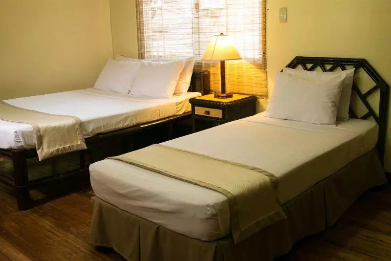 Resort Matabungkay Beach