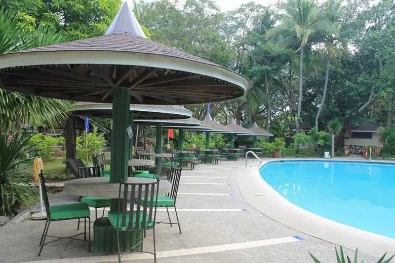 Resort Matabungkay Beach