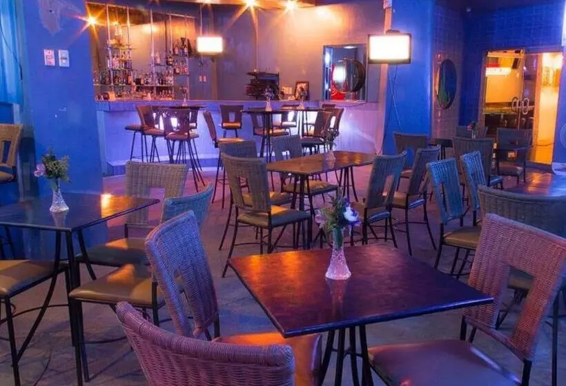 Resort Matabungkay Beach