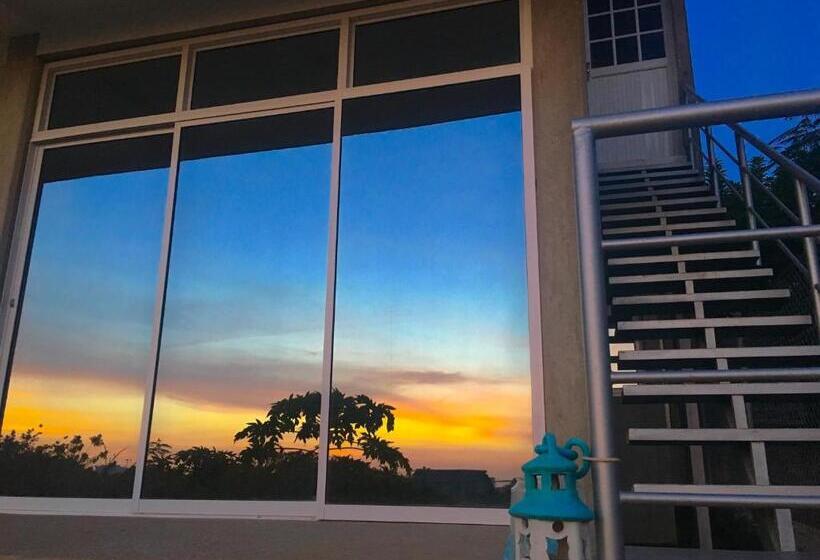 تختخواب و صبحانه Casa Mediterranea