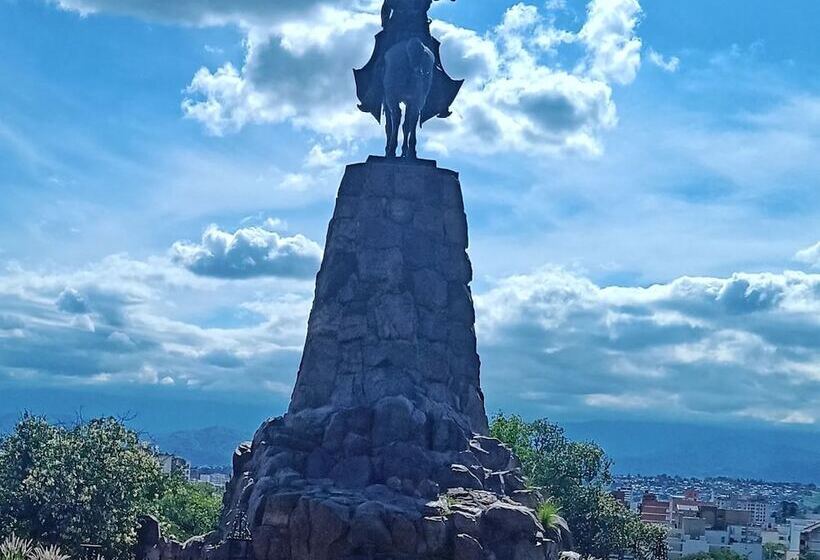 تختخواب و صبحانه Hostal La Pachamama