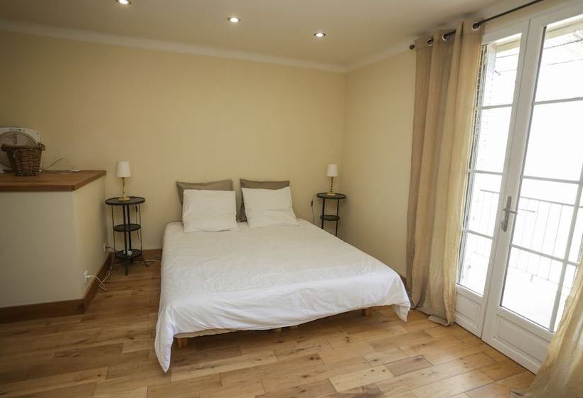 Domaine De Rochegude