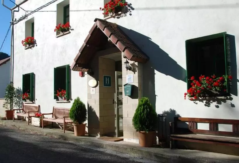 Hostelli Posada Sarigarri