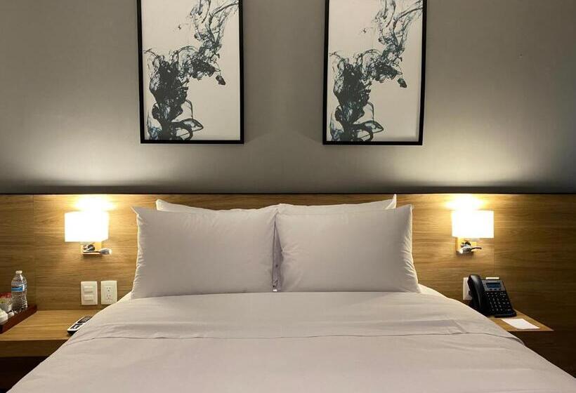 Hotel B S Suites Merida