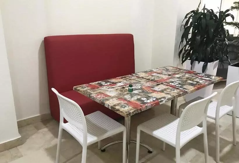 Hotelli Continental Express