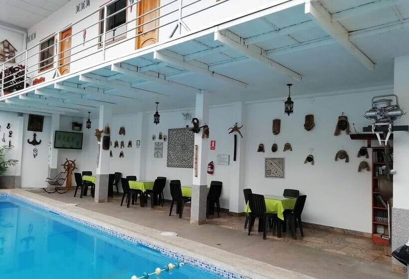 هتل La Casona Inn