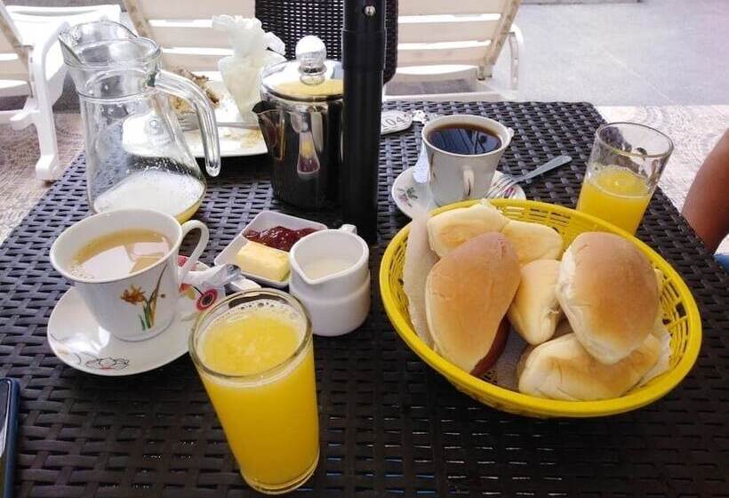 هتل La Casona Inn