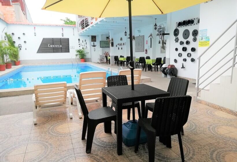 هتل La Casona Inn