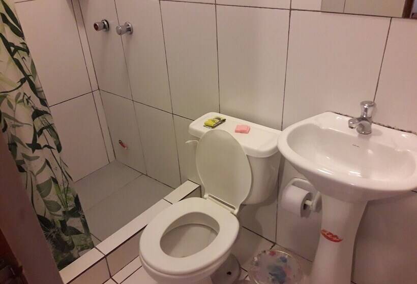 هتل La Casona Inn