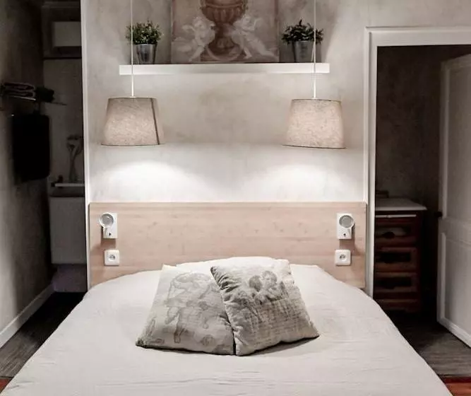 ペンション Un Ange Passe