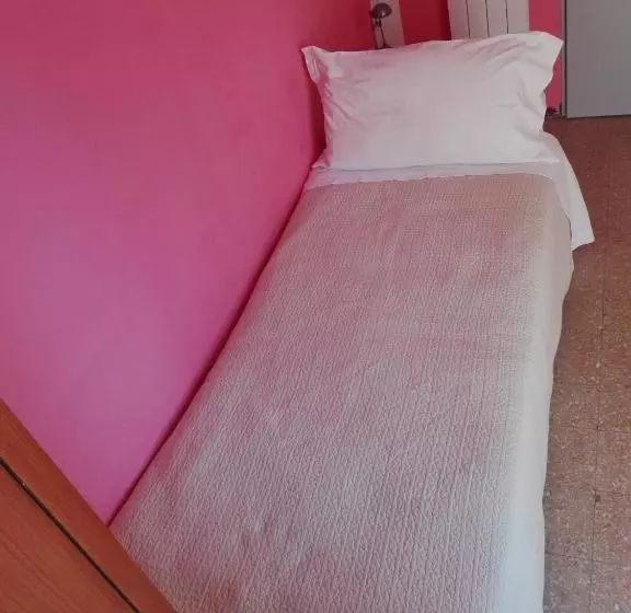 پانسیون Villa Lorena