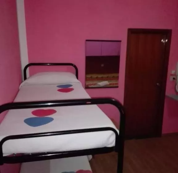 پانسیون Villa Lorena