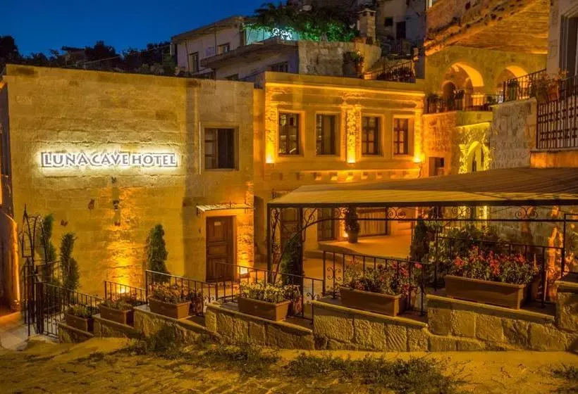 ホテル Luna Cave