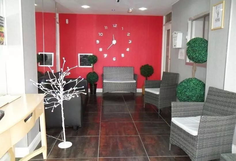 Anzy Panzy Hotel And Apartments