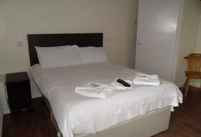 Anzy Panzy Hotel And Apartments